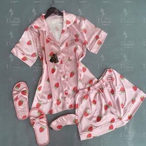 Pajama 4 piece set blouse shorts slippers graphic womens pajama for girls